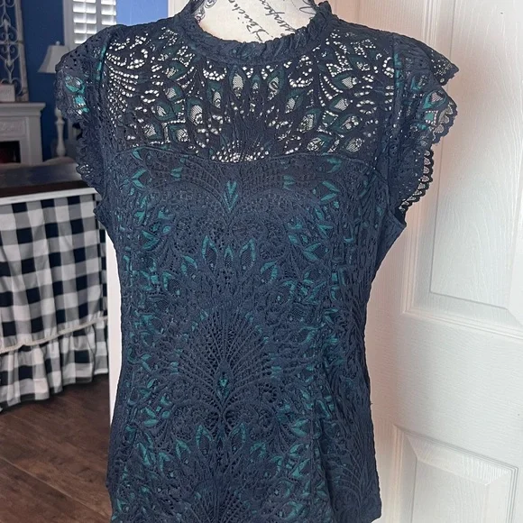 WHBM Black Green High Neck lace shell blouse NWT romantic gothic dark academia - Picture 14 of 14